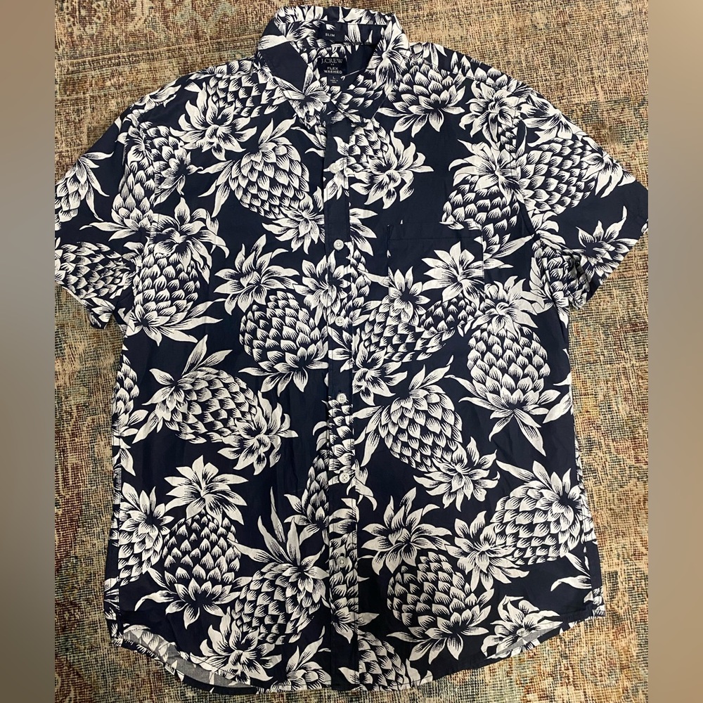 Men’s J. Crew short sleeve button downs